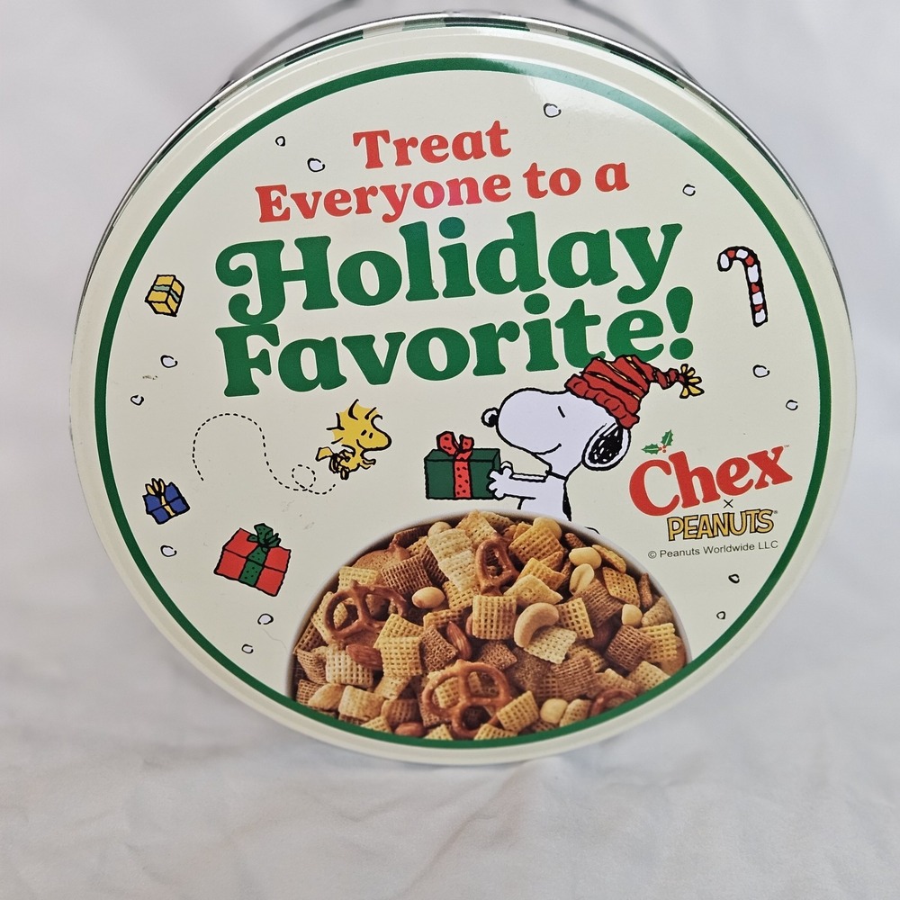 2025 Peanuts Holiday Chex Mix Snoopy Tin Charlie Brown Linus General Mills NEW